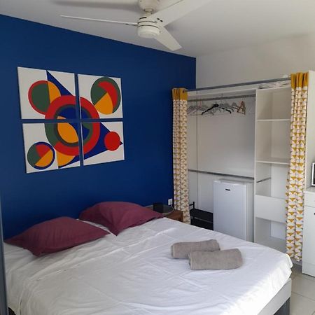 Chambre Avec Salle De Bain, Wc Et Terrasse L'Etang-Sale Екстер'єр фото